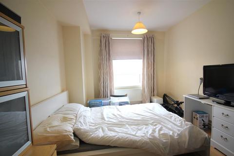 94 Stort Tower, Harlow, CM20 2NX
