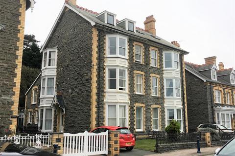 2 bedroom flat to rent, North Road, Aberystwyth