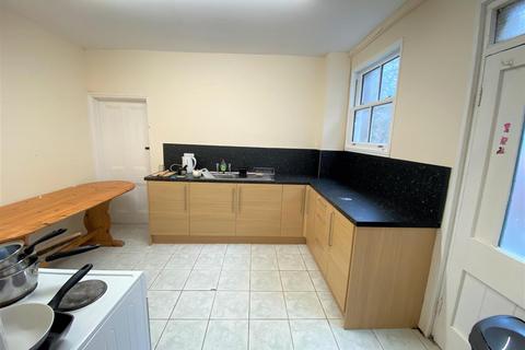 1 bedroom in a house share to rent, Caradoc Road, Aberystwyth