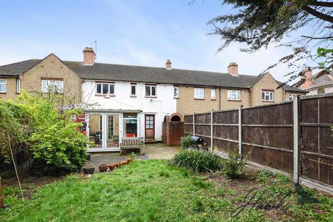 26 Maple Grove, Brentford, TW8 8NJ