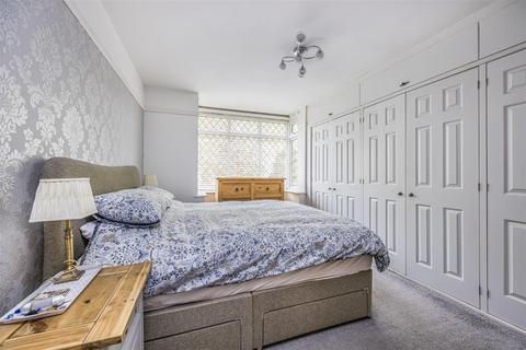 5 bedroom detached house for sale, Havant Road, Portsmouth PO6