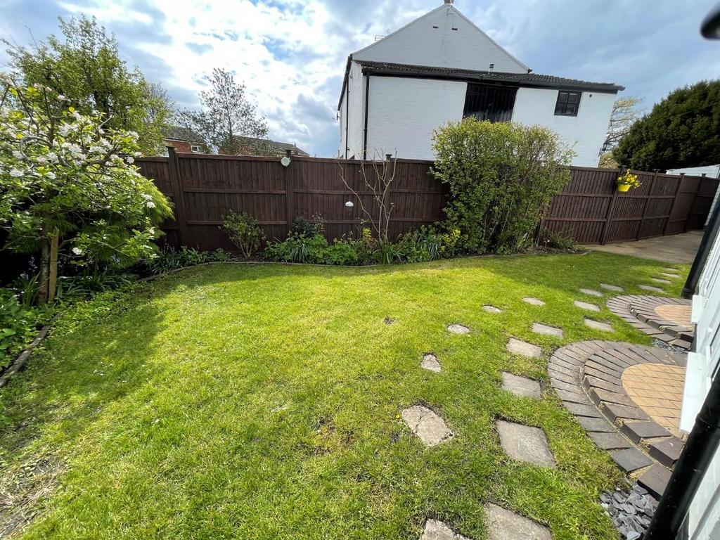 Garden2.jpg