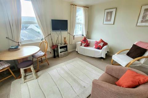 2 bedroom flat for sale, Barmouth