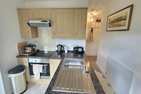 2 bedroom flat for sale, Barmouth