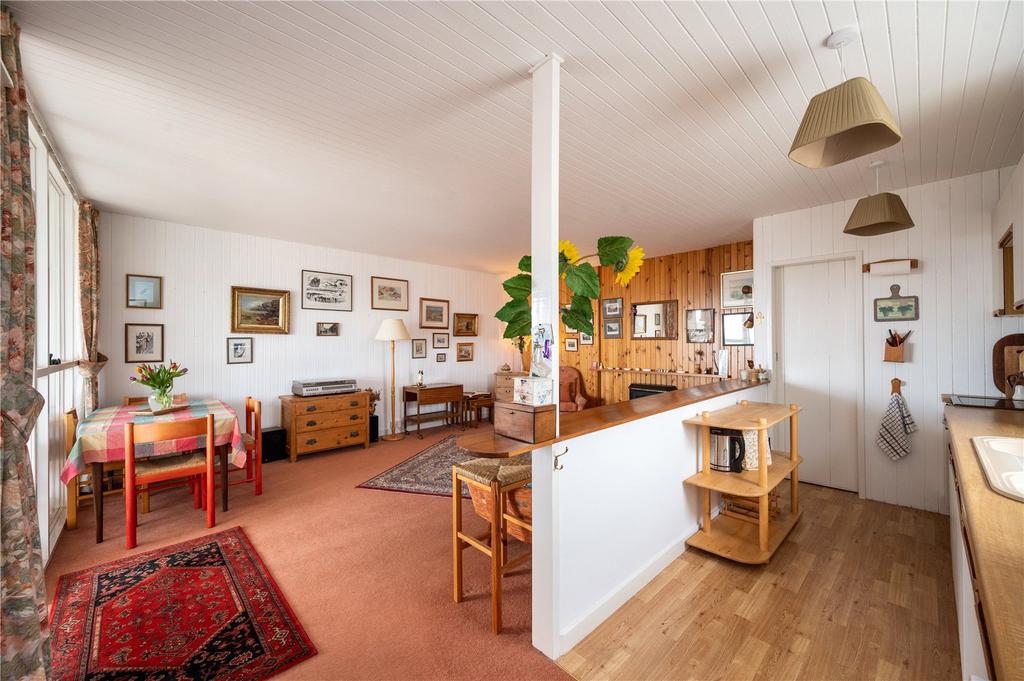 Kitchen / Sitting