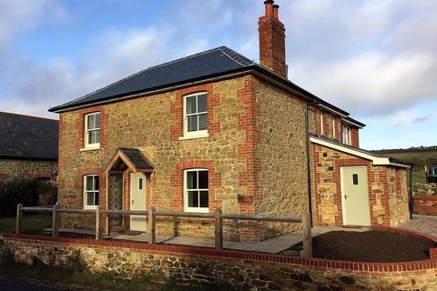 4 bedroom detached house to rent, Shorwell, Isle of Wight