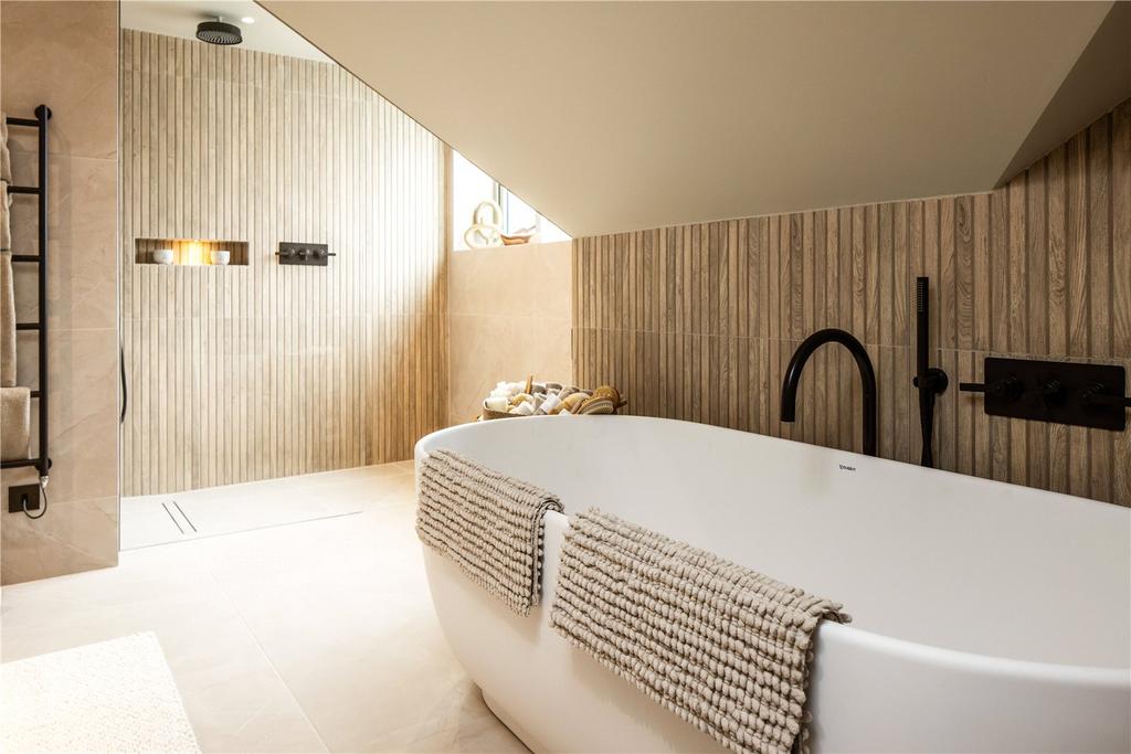 Master Ensuite