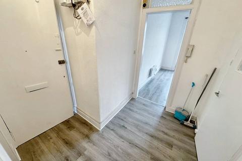 1 bedroom flat to rent, Queen Street, Paisley PA1