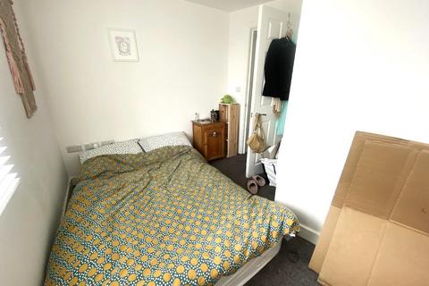 1 bedroom flat to rent, Grange Avenue, Harrogate, HG1 2AG