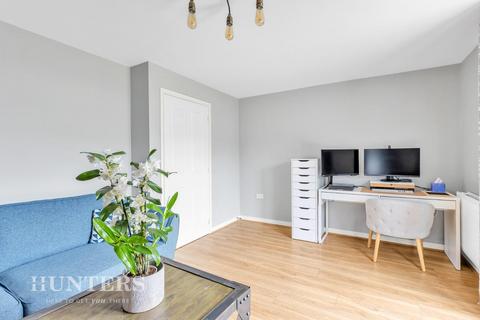 15 Rowan Tree Road, Oldham, OL8 3LG