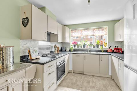 15 Rowan Tree Road, Oldham, OL8 3LG