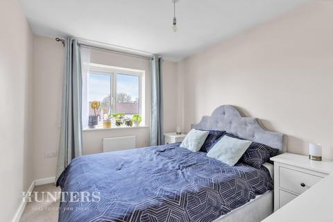 15 Rowan Tree Road, Oldham, OL8 3LG