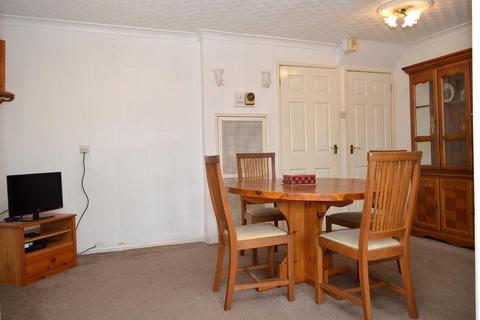 3 Geneva Walk, Chadderton, Oldham, OL9 9AG