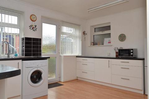 3 Geneva Walk, Chadderton, Oldham, OL9 9AG