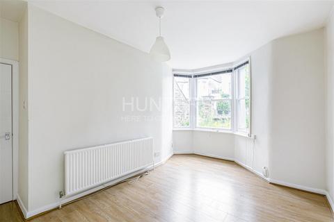2 bedroom flat to rent, Albion Road, London, N16