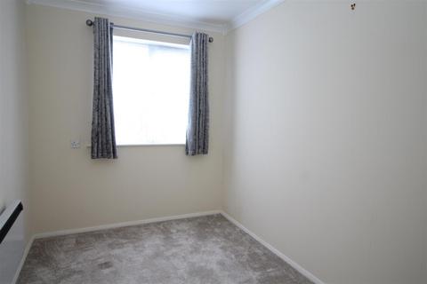 2 bedroom retirement property for sale, Ainsley Close, London