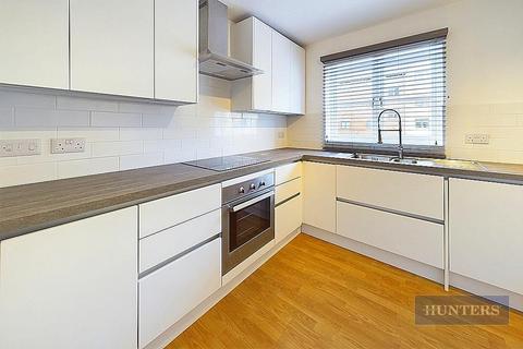2 bedroom flat to rent, Riverdene Place, Southampton