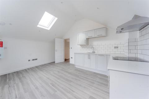 1 bedroom flat to rent, London Road, Guildford
