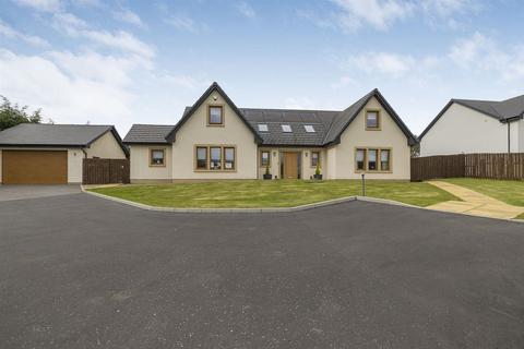4 Waterfall Meadows, Cleghorn, Lanark, ML11 7TF