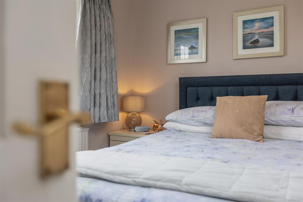 West Pasture 25 Bedroom 1-3.jpg