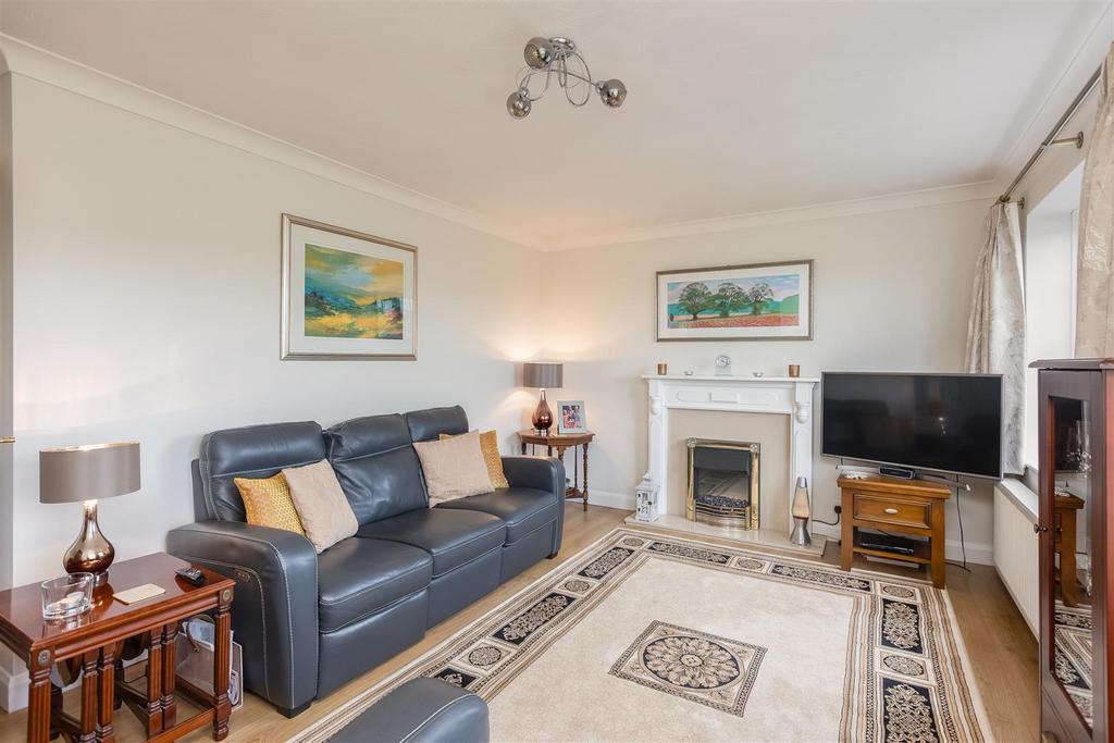 West Pasture 25 Sitting Room-2.jpg