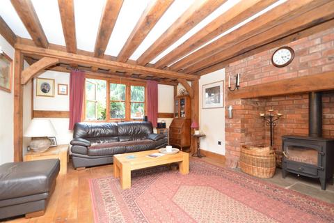 4 bedroom detached house for sale, School Road, Ruyton XI Towns, Shrewsbury