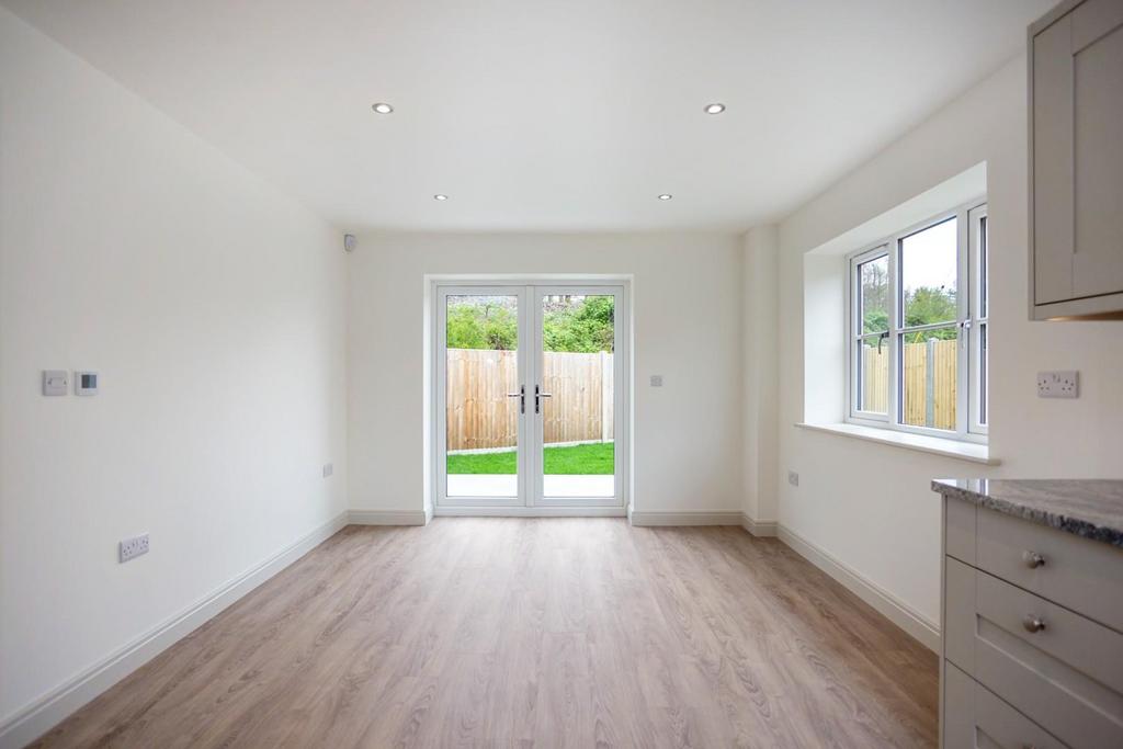 69304 Railway Cottage 07.jpg