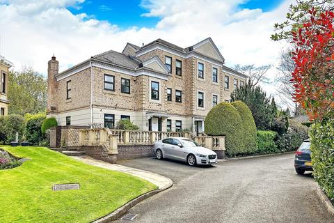 3 bedroom townhouse for sale, Booth Road, Altrincham