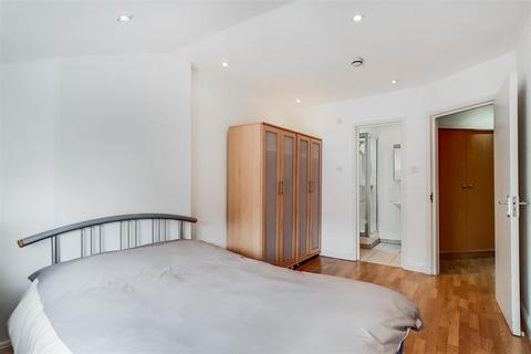1 bedroom flat to rent, Devonshire Terrace, London W2