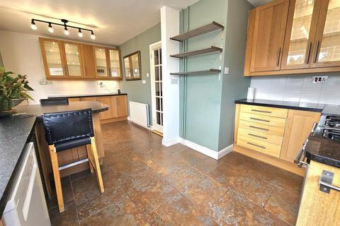 4 bedroom detached house for sale, Apperley Park, Apperley, Gloucester