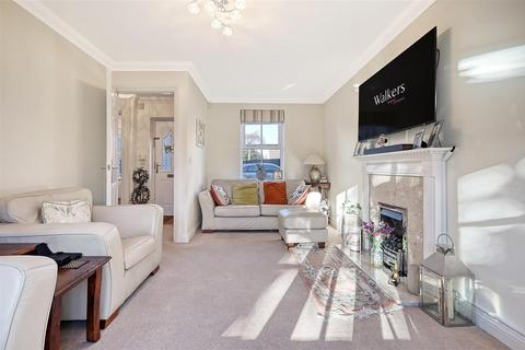 23 Hare Bridge Crescent, Ingatestone, CM4 9DR