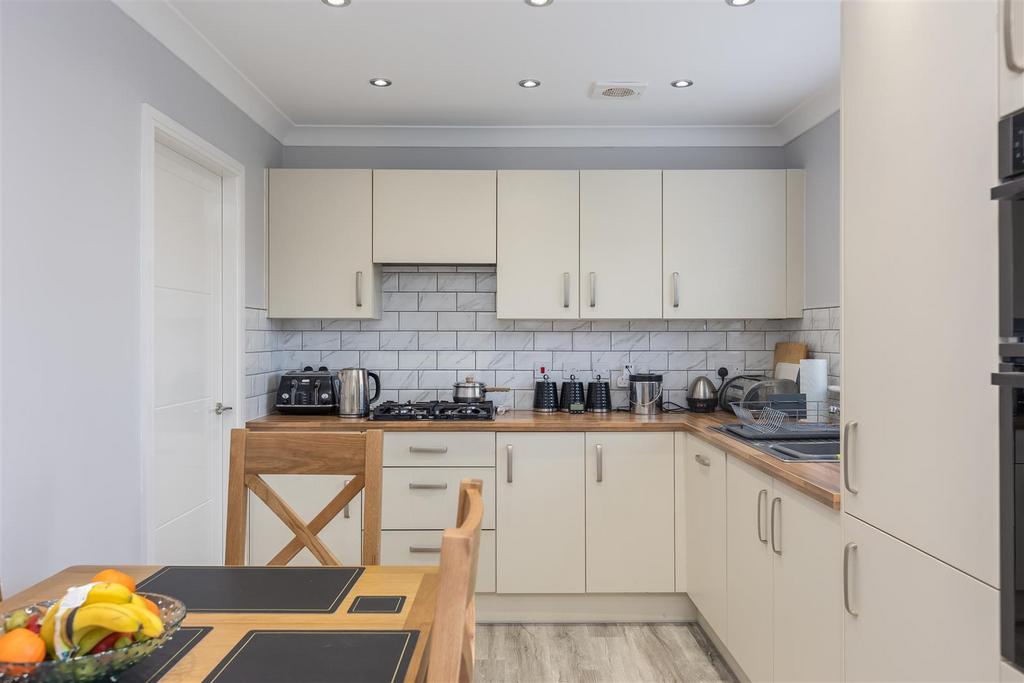 Michaelmas Road 10 Kitchen-2.jpg