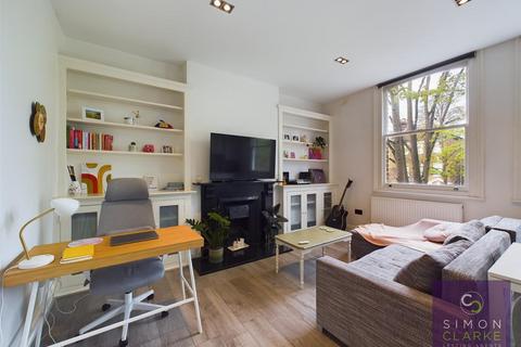 1 bedroom apartment to rent, Hartham Road, Islington, N7