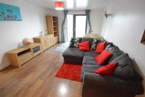 2 bedroom flat to rent, Life Building, Hulme M15