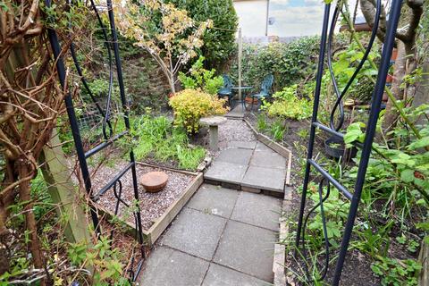 3 bedroom terraced house for sale, St. James Street, Narberth