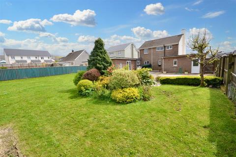 3 bedroom detached house for sale, Spring Gardens, Whitland