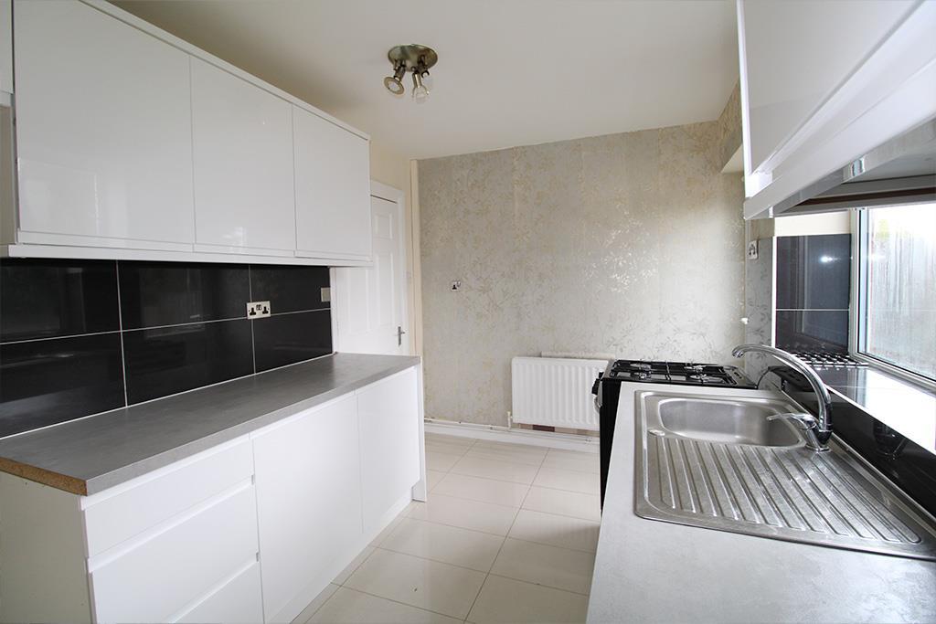 KITCHEN 2.jpeg