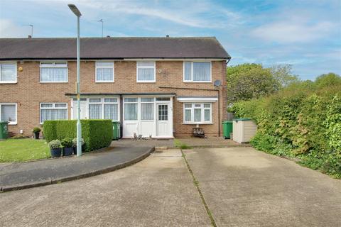 3 bedroom end of terrace house for sale, Russells Ride, Cheshunt