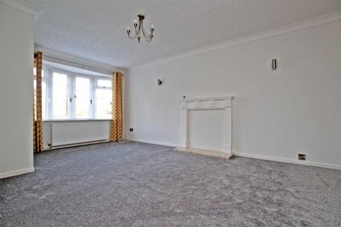 2 bedroom townhouse to rent, Winterton Close, Nottingham NG5