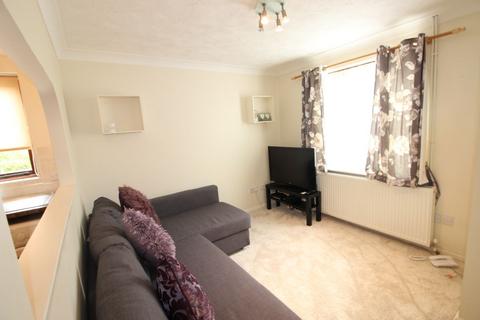 1 bedroom terraced house to rent, Hook RG27