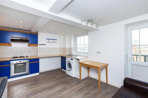 2 bedroom flat to rent, Ainsley Street, London, E2