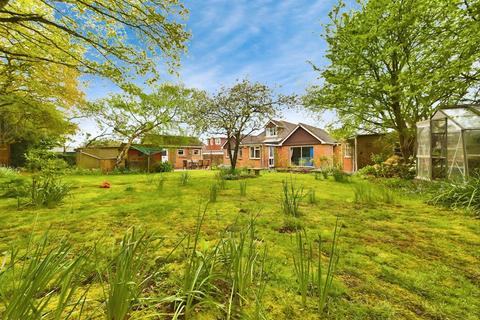 3 bedroom detached bungalow for sale, Beverley Gardens, Southampton SO31