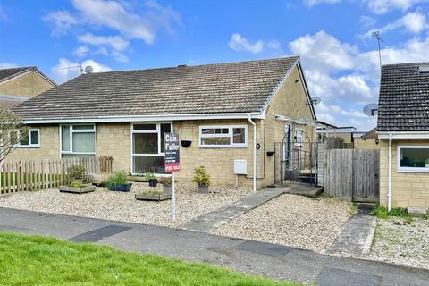 2 bedroom bungalow for sale, Haresfield, stratton, cirencester