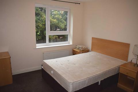 1 bedroom flat to rent, Tarragon Court, Green Lanes, Ilford