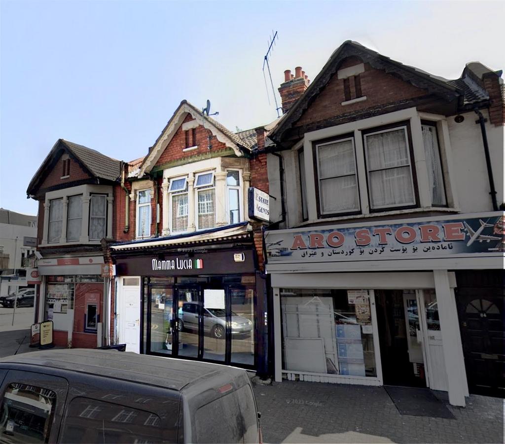 Sutton Road, SouthendOnSea Property to rent £1,042 pcm (£240 pw)