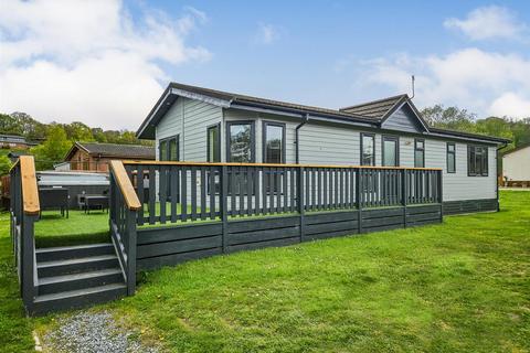 3 bedroom park home for sale, Warren Estate Lodges, Woodham Walter, Maldon