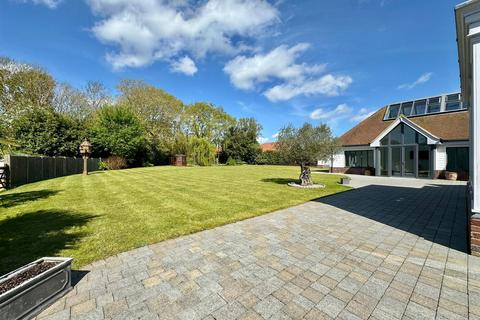 6 bedroom detached house for sale, Stoney Hills, Burnham-on-Crouch