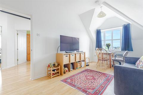 2 bedroom flat for sale, 64 Park Road, London N8