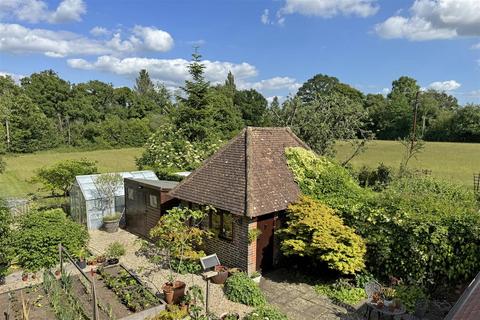 4 bedroom semi-detached house for sale, Chiddingfold,