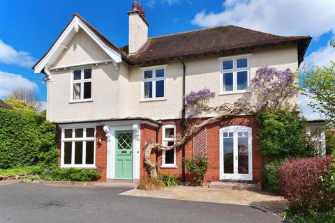 5 bedroom detached house for sale, Penn Grove Road, Hereford